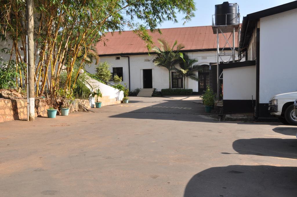 Shangri-La Hotel Uganda Καμπάλα Εξωτερικό φωτογραφία